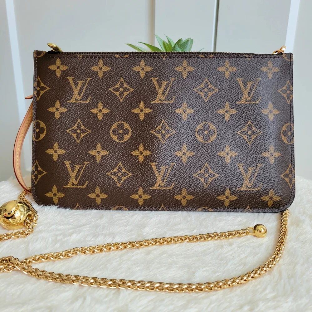 Louis Vuitton Neverfull Clutch Wristlet Crossbody - Monogram